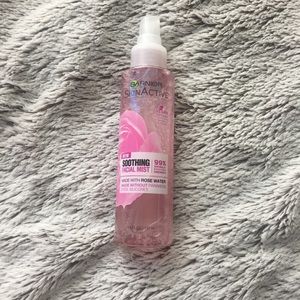 Garnier skin active rose scented facial mist